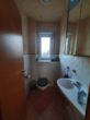 Großzügige Maisonettewohnung inkl. 2 Garagenstellplätzen in zentraler Lage - Gäste WC