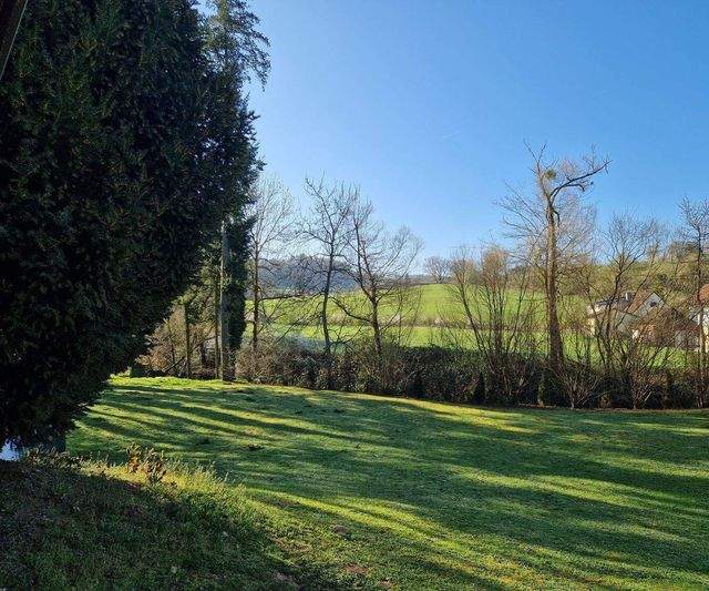 Neuwertige 2 Zimmer- Erdgeschosswohnung in direkter Nachbarschaft zur Natur!!!, 69509 Mörlenbach, Etagenwohnung