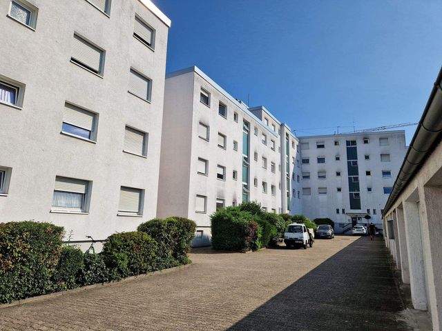 Zentral gelegene 3 – Zimmerwohnung in Bensheim Auerbach zu verkaufen, 64625 Bensheim, Wohnung