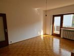 2 - Zimmerwohnung nahe Innenstadt zu vermieten - Wohnzimmer mit Balkon