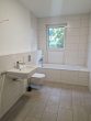 Exklusive 3 - Zimmer Wohnung inkl. Einbauküche mit eigenem Gartenanteil - Tageslichtbad
