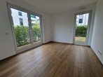 Exklusive 3 - Zimmer Wohnung inkl. Einbauküche mit eigenem Gartenanteil - Kinderzimmer
