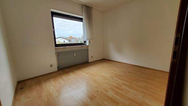 Geräumige 3,5 Zimmerwohnung mit Süd-West-Balkon in Heppenheim, 64646 Heppenheim, Wohnung