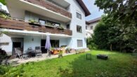 Gemütliche 2 - Zimmer Souterrainwohnung mit eigener Terrasse und kleinem Gartenanteil - Gartenanteil mit Terrasse